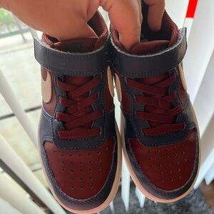 Nike Kids Burgundy and Navy Velcro Strap Sneakers